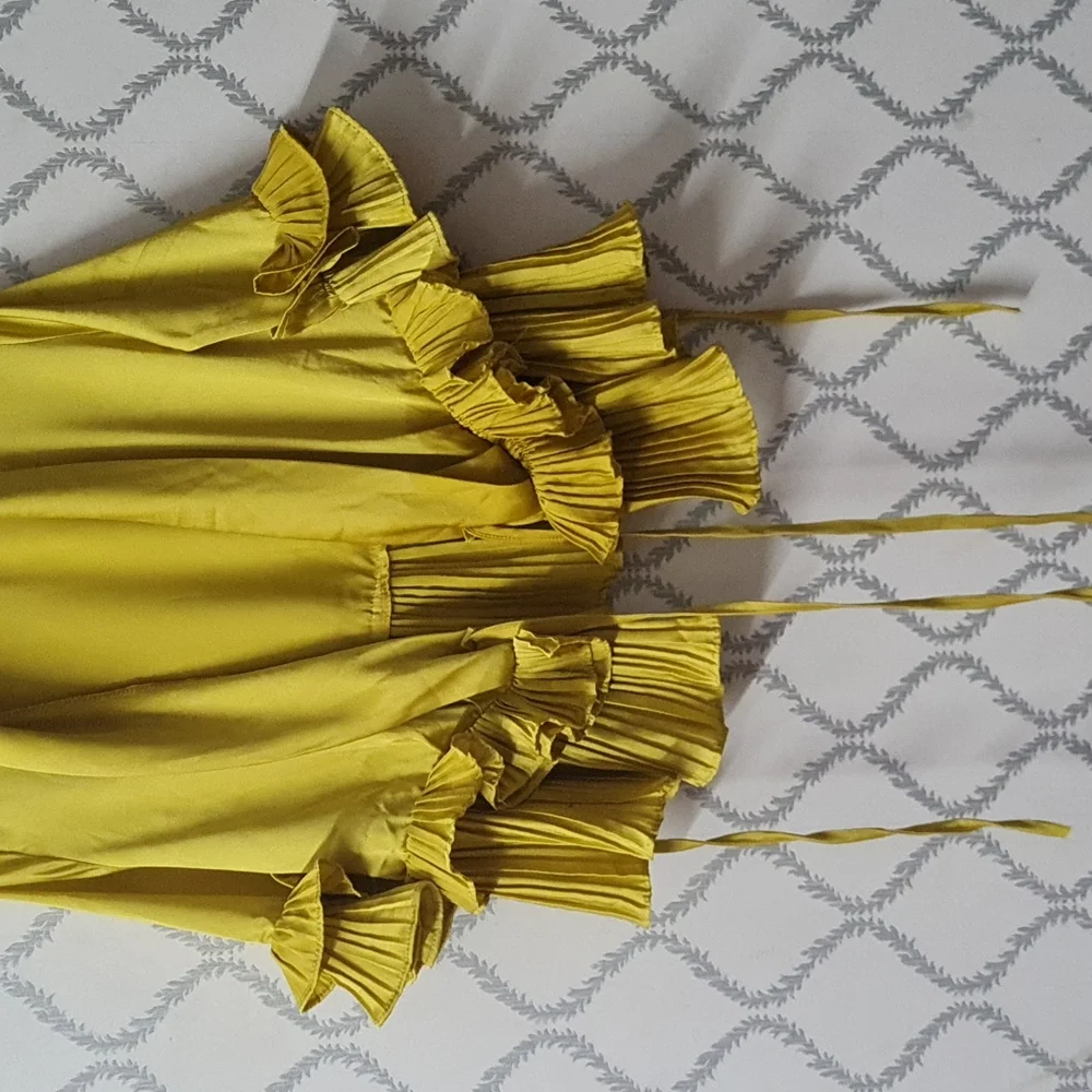 Top - Picture 2 of 6